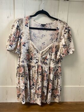 torrid Cream Floral Peplum Top with Pink & Navy Accents